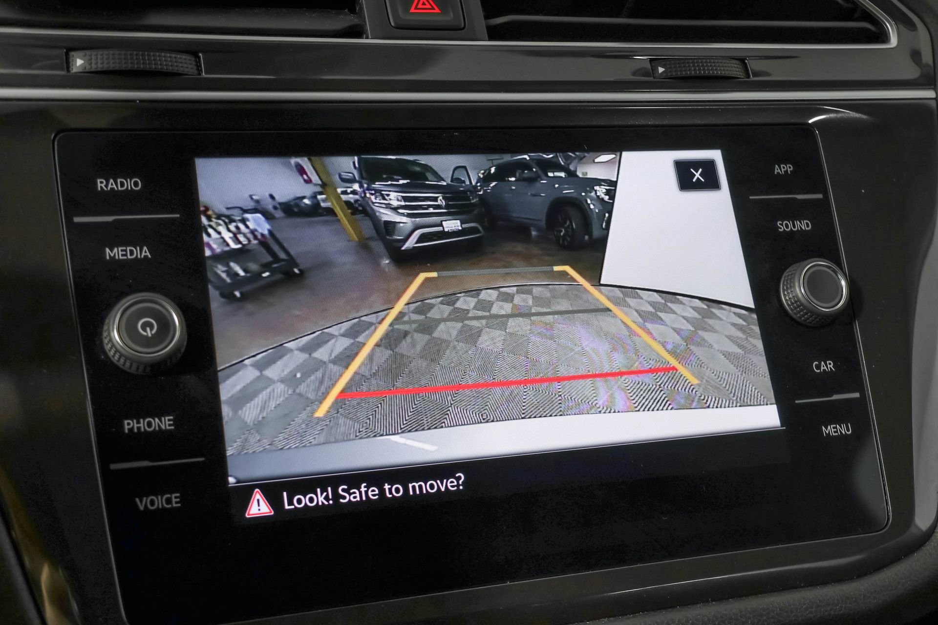 Used 2024 Volkswagen Tiguan S AWD/4WD image 7