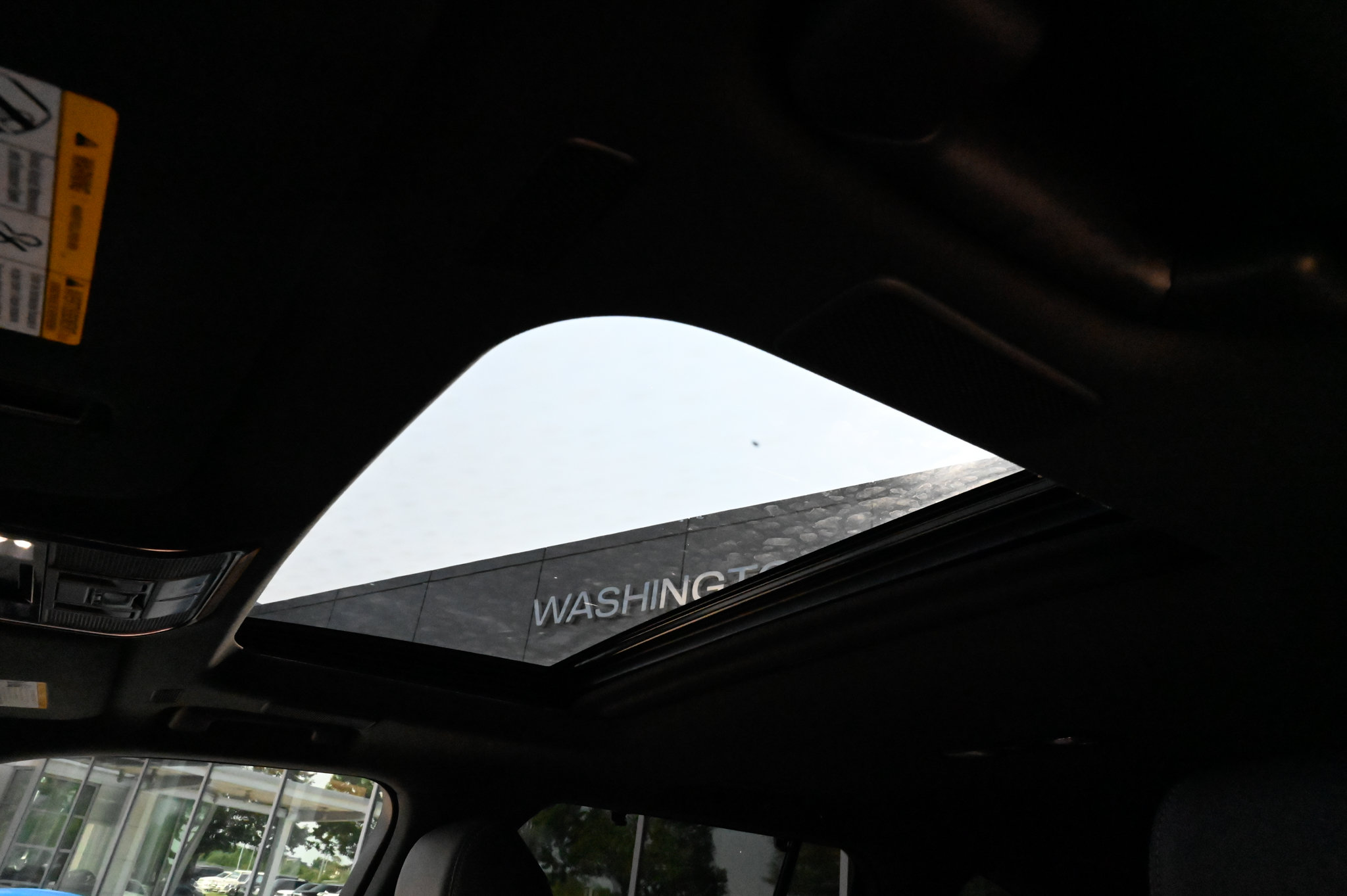 Used 2025 Lexus LX 600 4WD w/ Accessory Package (2T) image 35