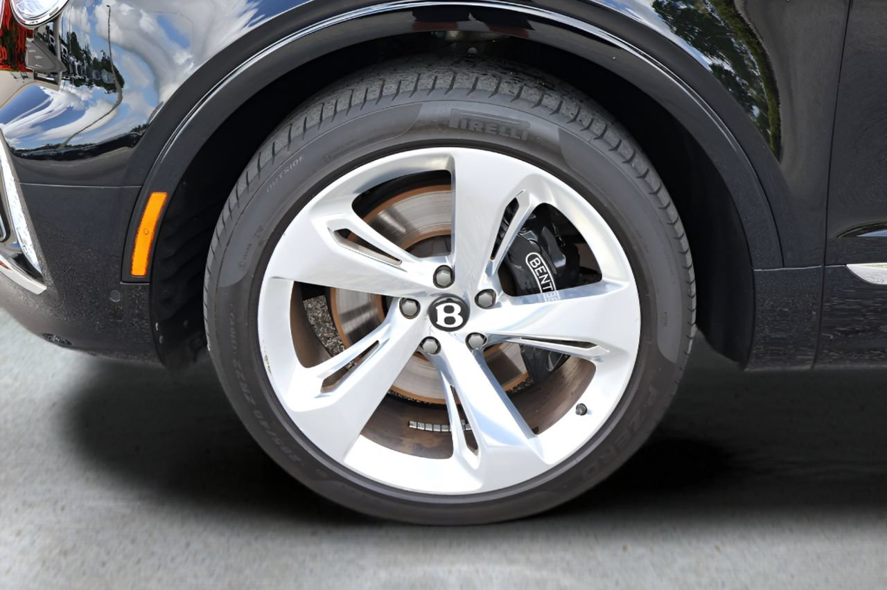 Certified 2024 Bentley Bentayga Extended Wheelbase AWD/4WD image 6