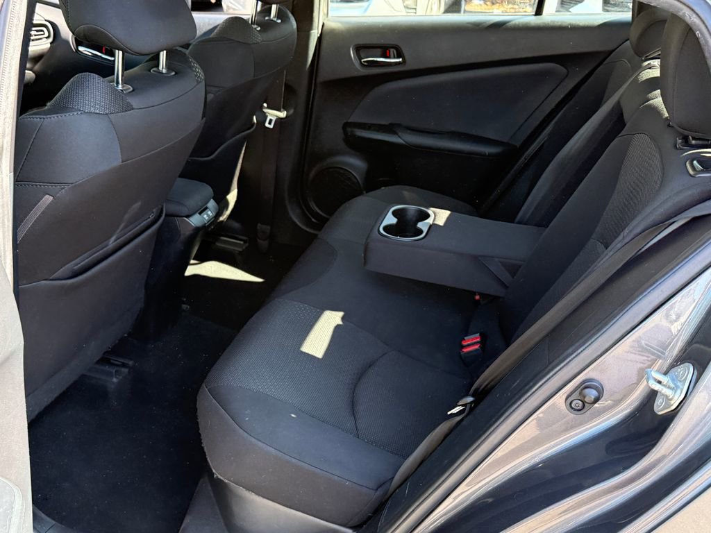 Used 2022 Toyota Prius LE image 12