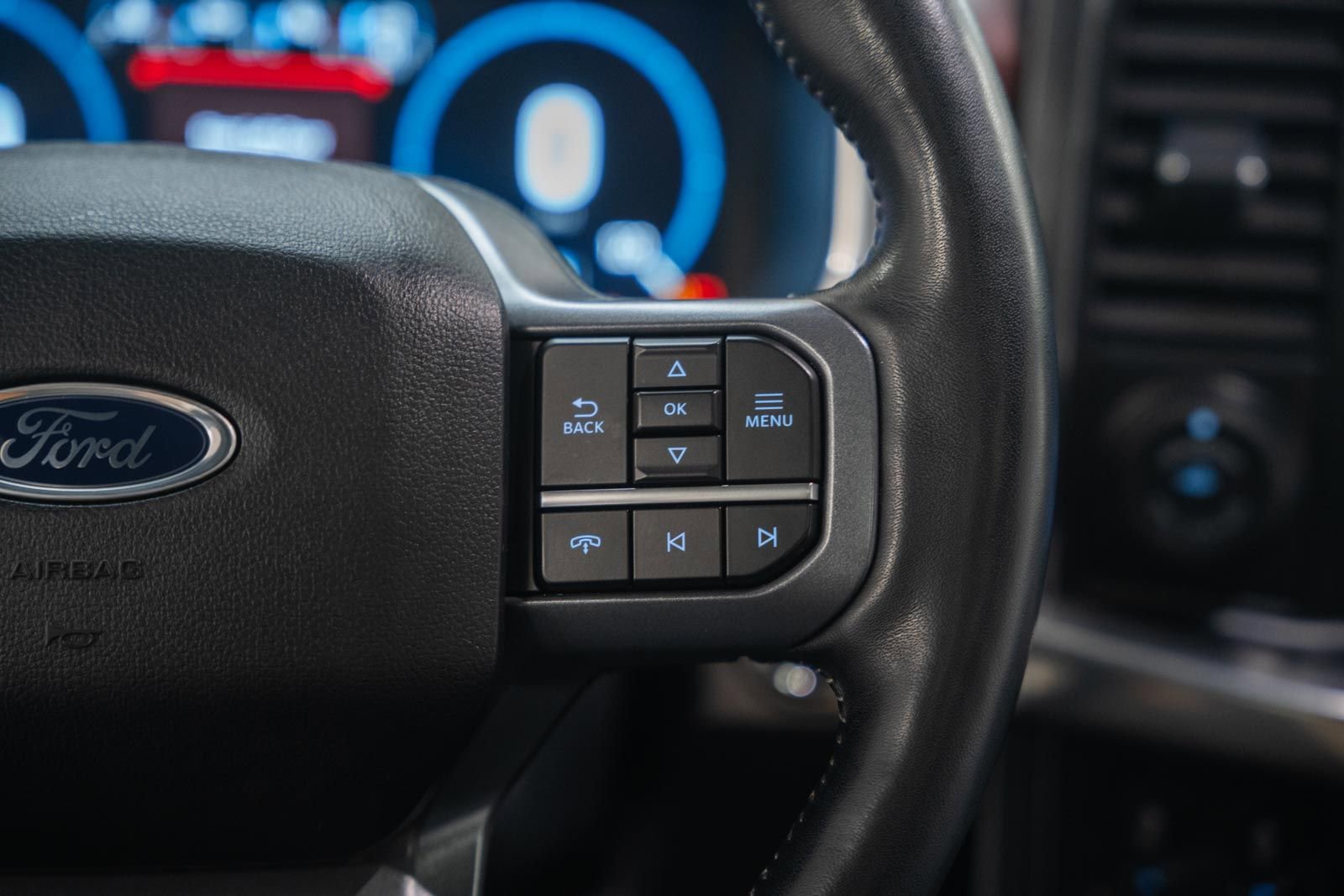 Used 2023 Ford F150 Lariat w/ Equipment Group 502A High image 37