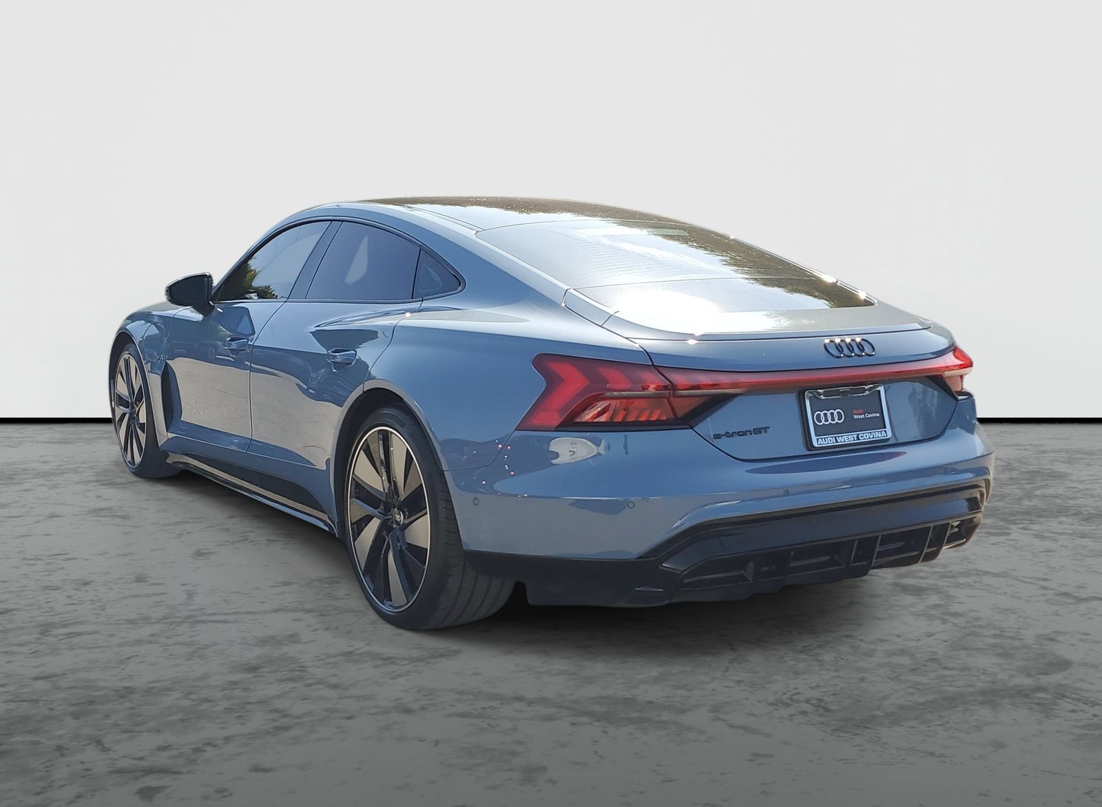 Used 2023 Audi e-tron GT Prestige w/ Prestige Package AWD/4WD image 3