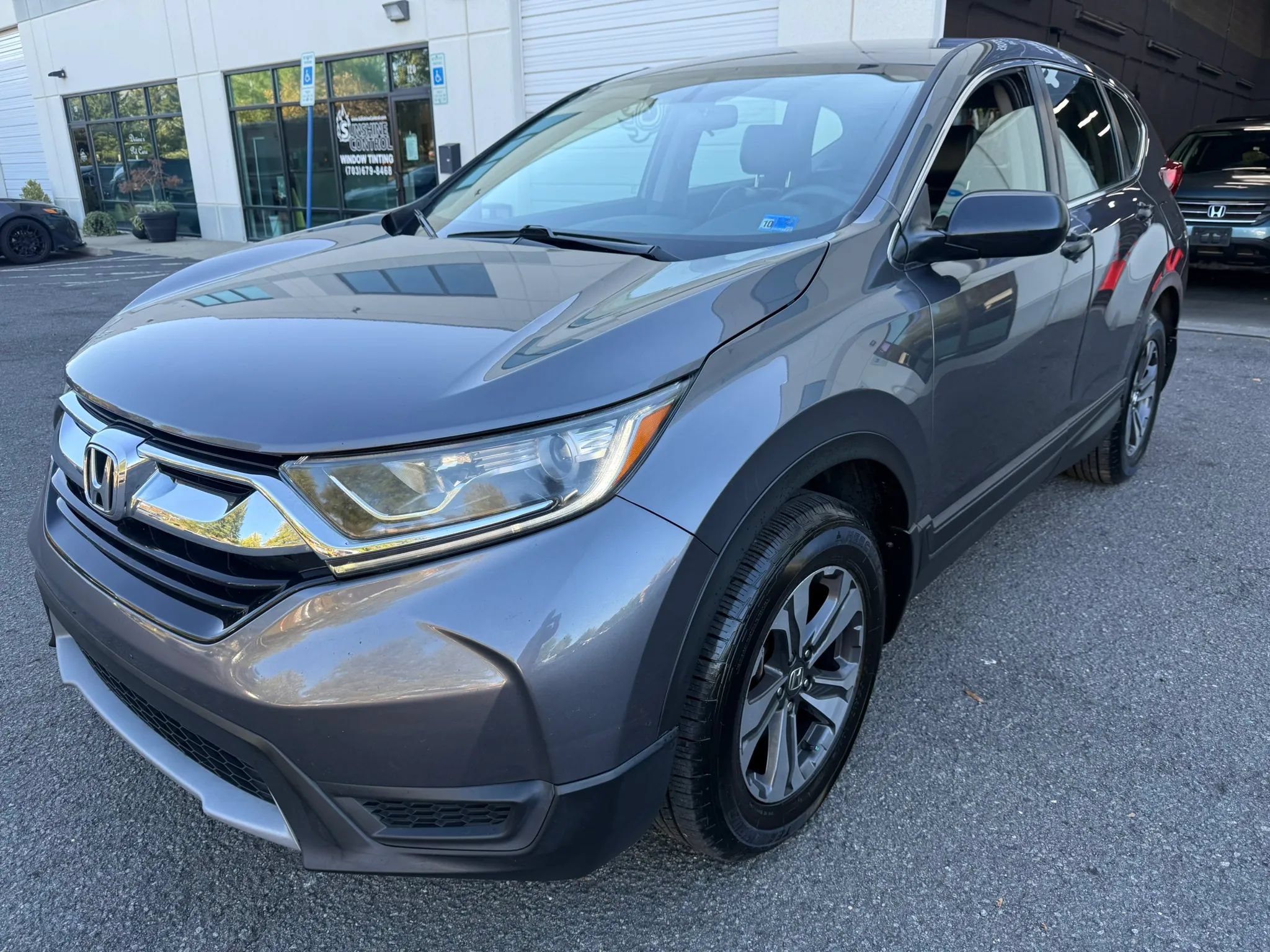 Used 2018 Honda CR-V LX image 5