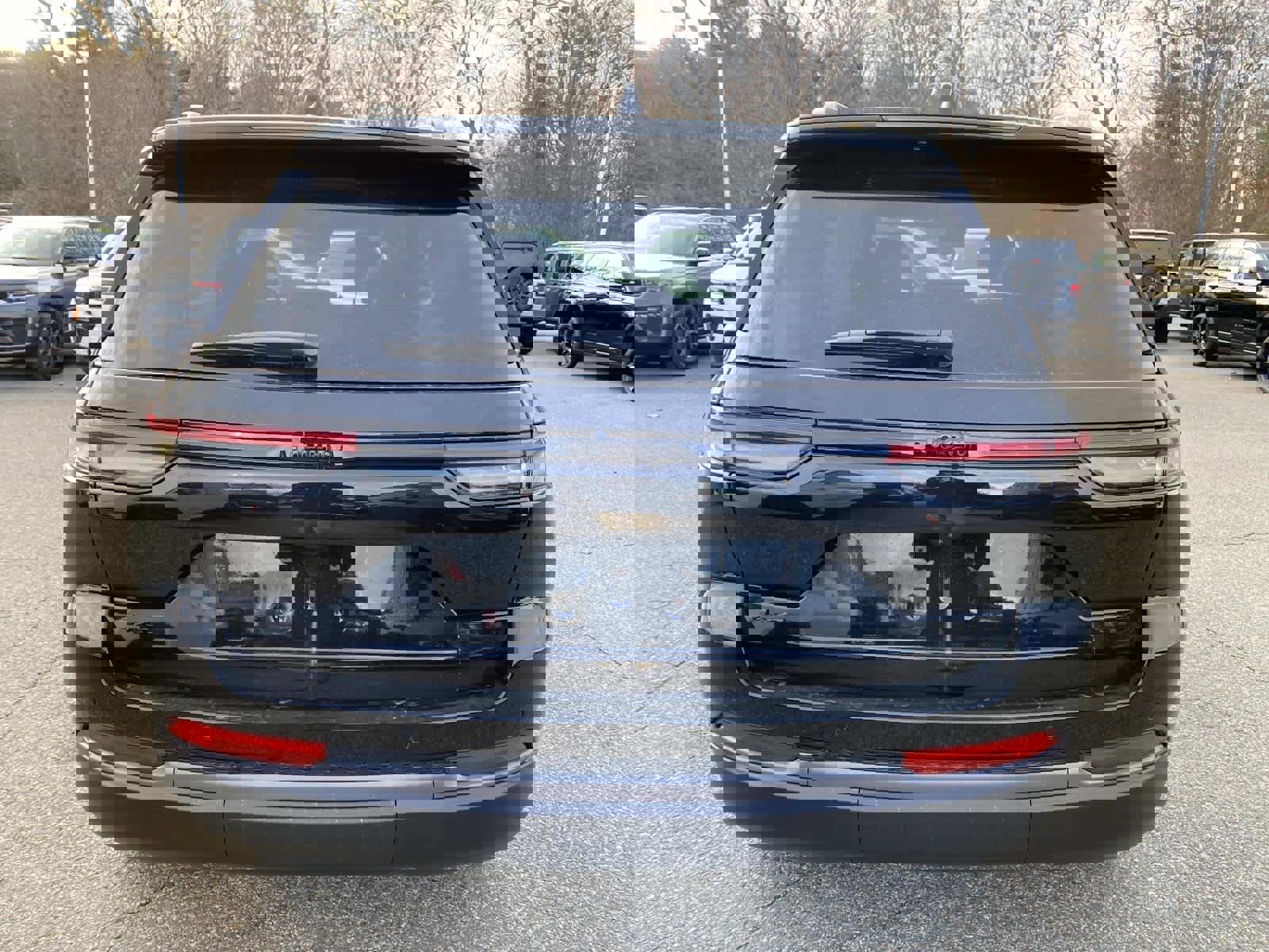 New 2026 Jeep Grand Cherokee Limited w/ Limited Altitude Package image 4