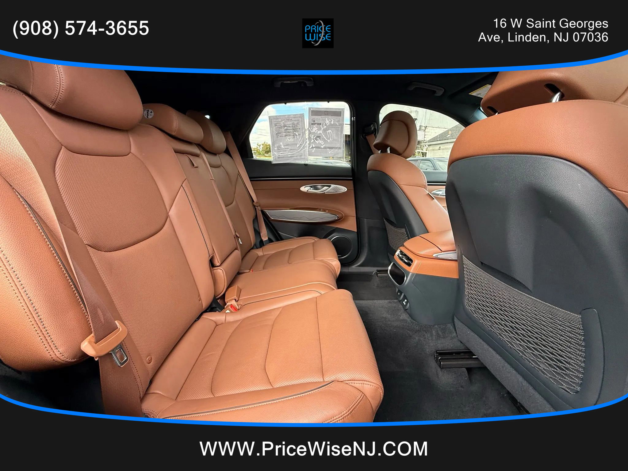 Used 2022 Genesis GV70 2.5T w/ Advanced Package image 25