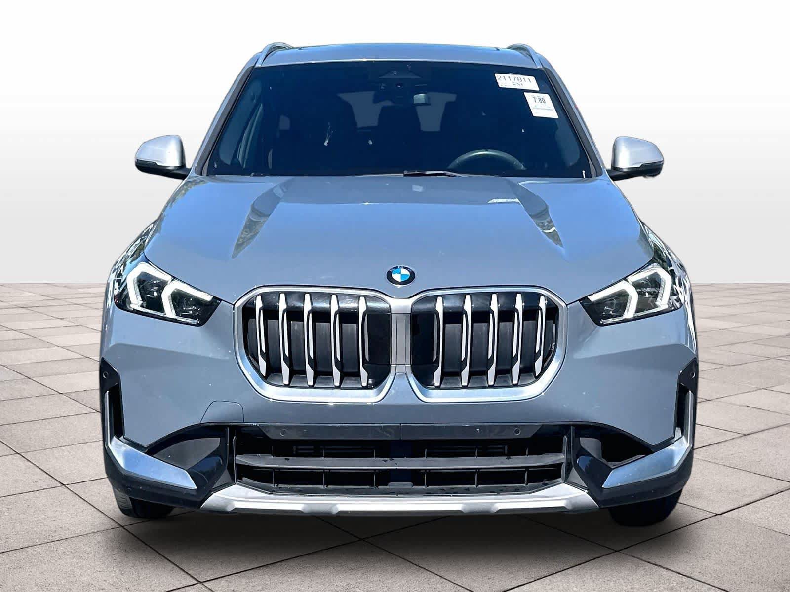 Used 2023 BMW X1 xDrive28i w/ Convenience Package AWD/4WD image 2