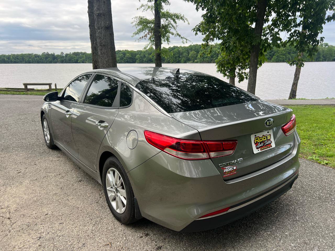 Used 2017 Kia Optima LX w/ Driver Convenience Package FWD image 8
