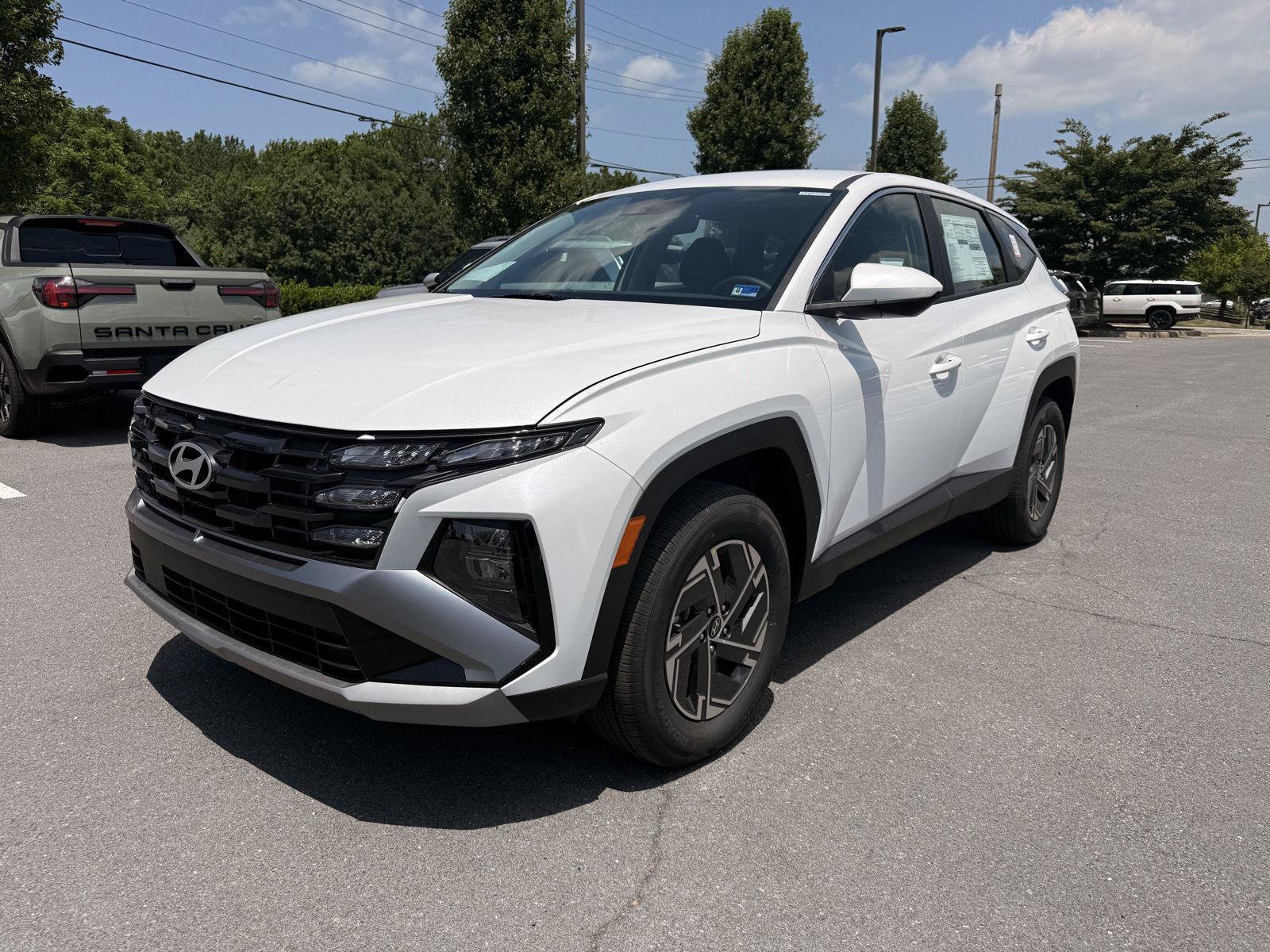 New 2026 Hyundai Tucson Blue SE AWD/4WD image 2