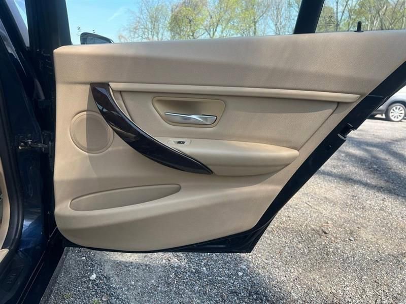 Used 2015 BMW 328i xDrive Sedan image 16