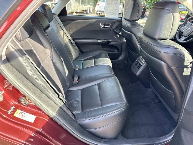 Used 2016 Toyota Avalon XLE Premium FWD image 11