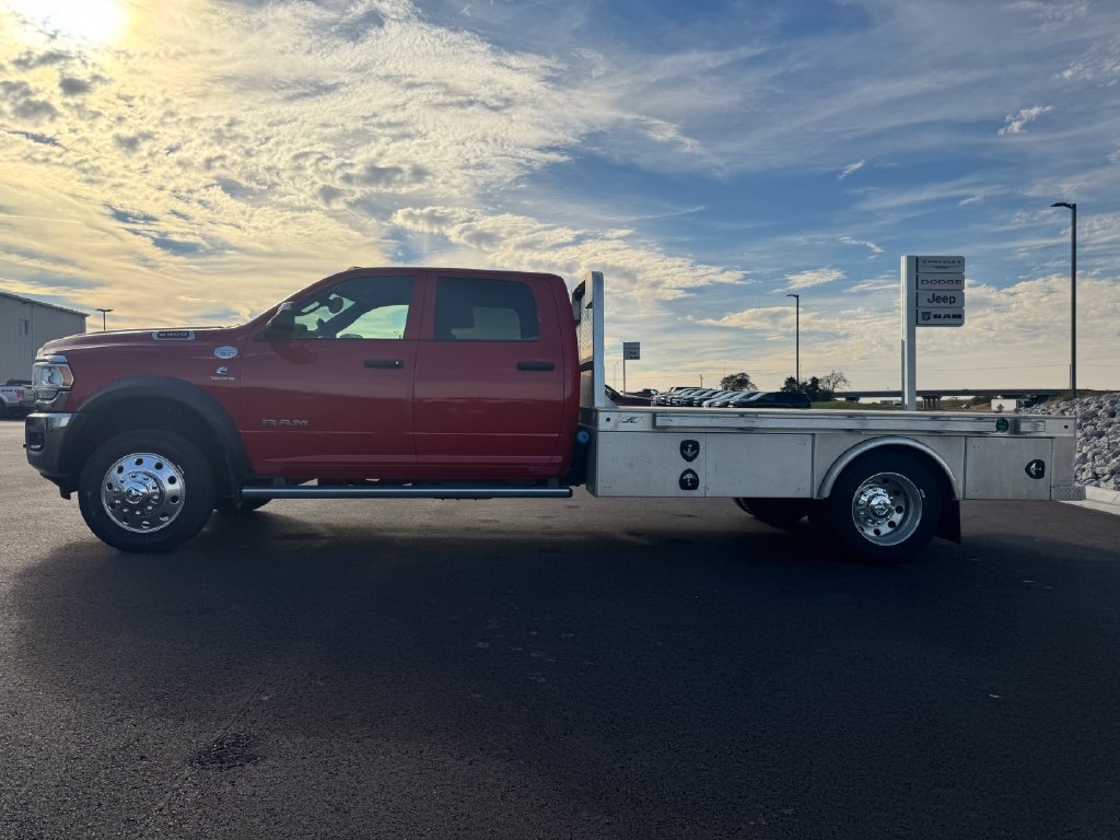 Used 2021 RAM 5500 Tradesman w/ Chrome Appearance Group AWD/4WD image 8