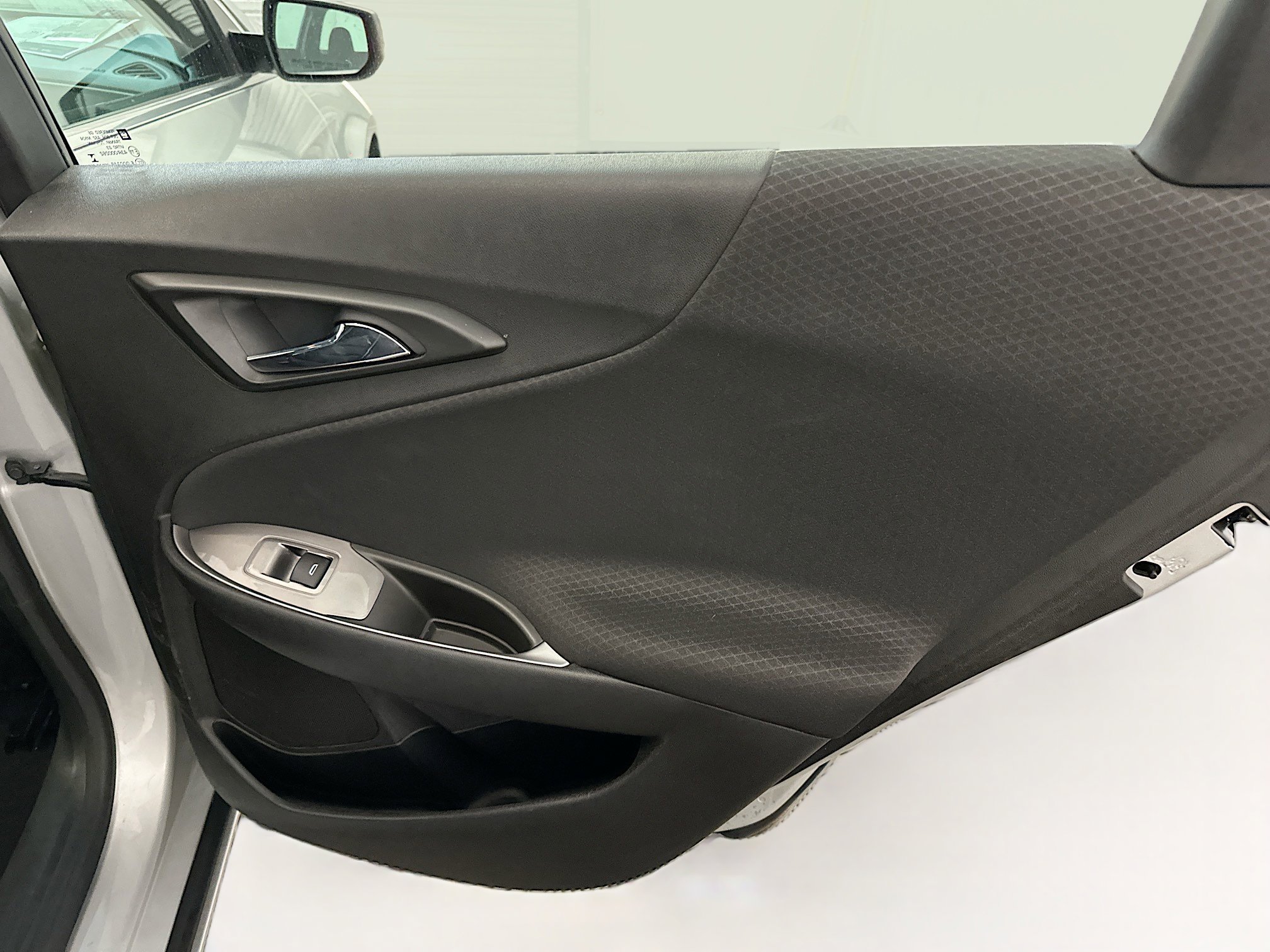 Used 2020 Chevrolet Malibu LS image 31