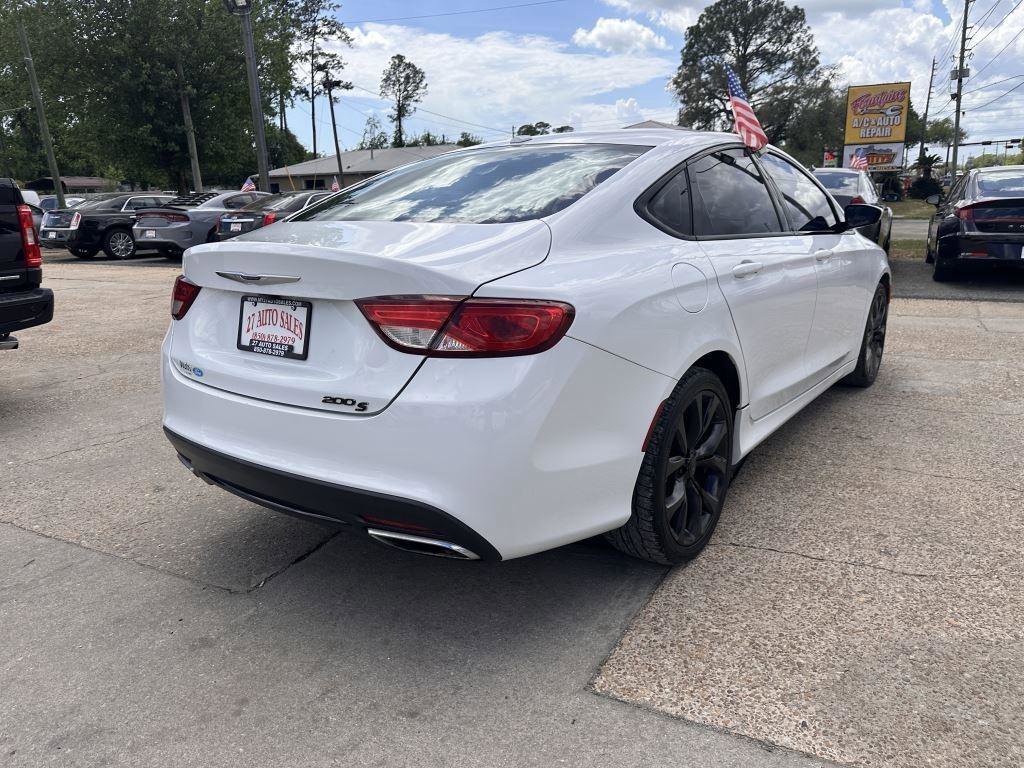 Used 2015 Chrysler 200 S image 5