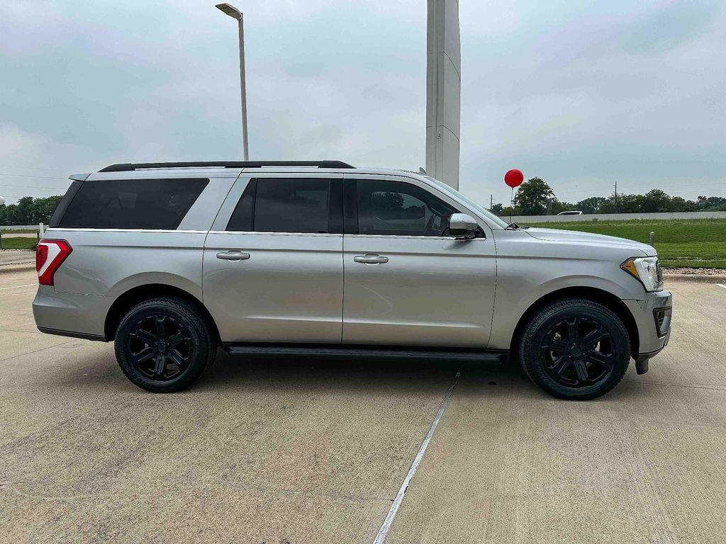 Used 2021 Ford Expedition Max XLT RWD image 2