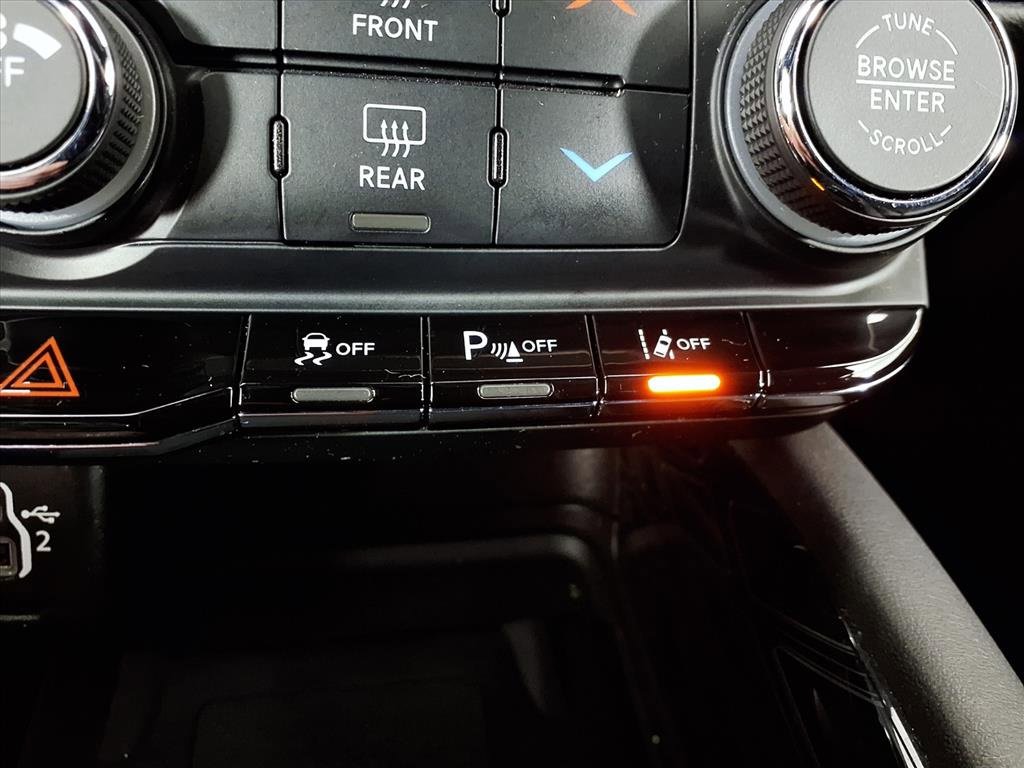 Used 2023 Dodge Durango Citadel image 19