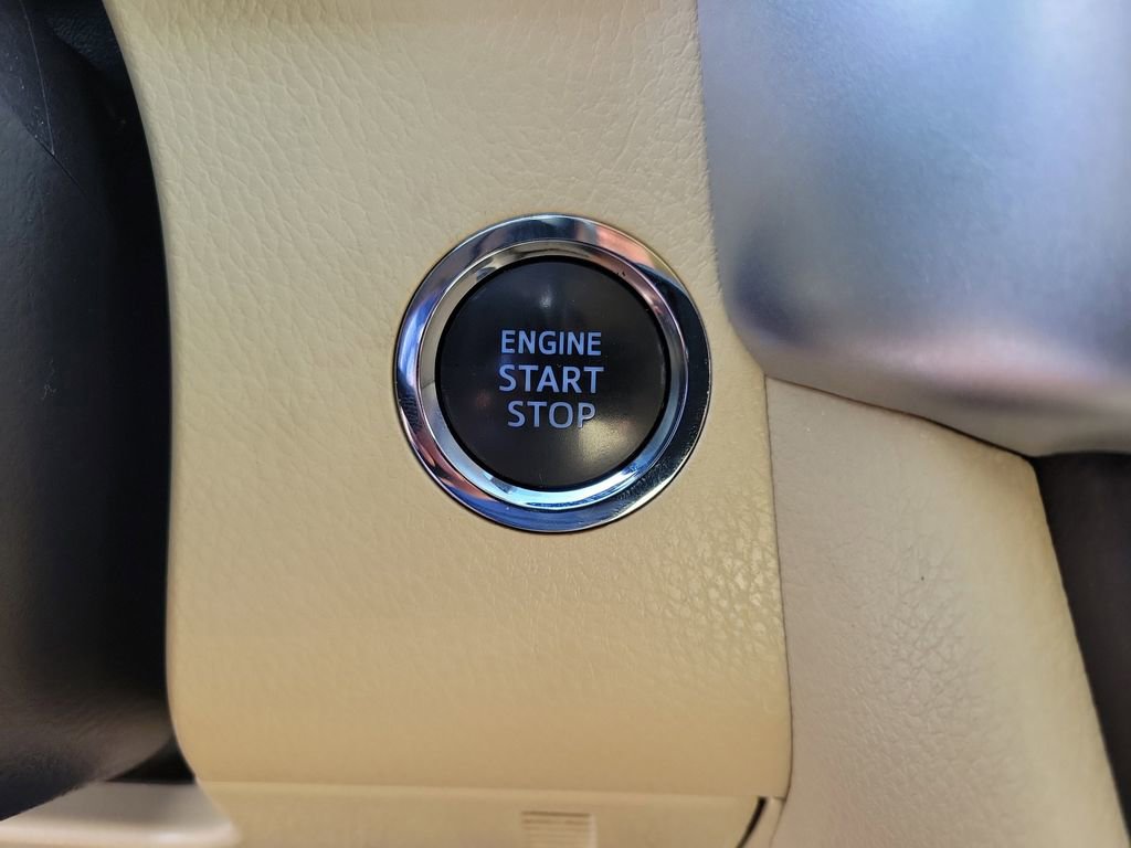 Used 2017 Toyota Highlander XLE image 33