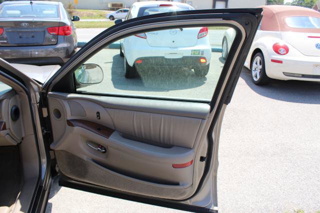 Used 2001 Buick Park Avenue w/ Prestige Pkg image 15