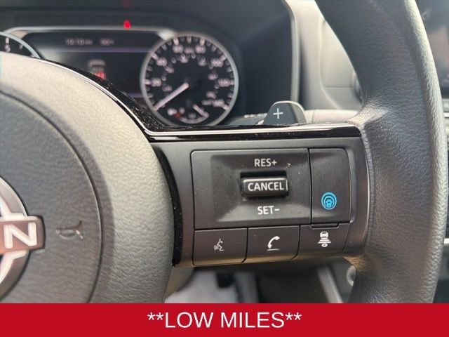 Used 2023 Nissan Rogue SV image 12