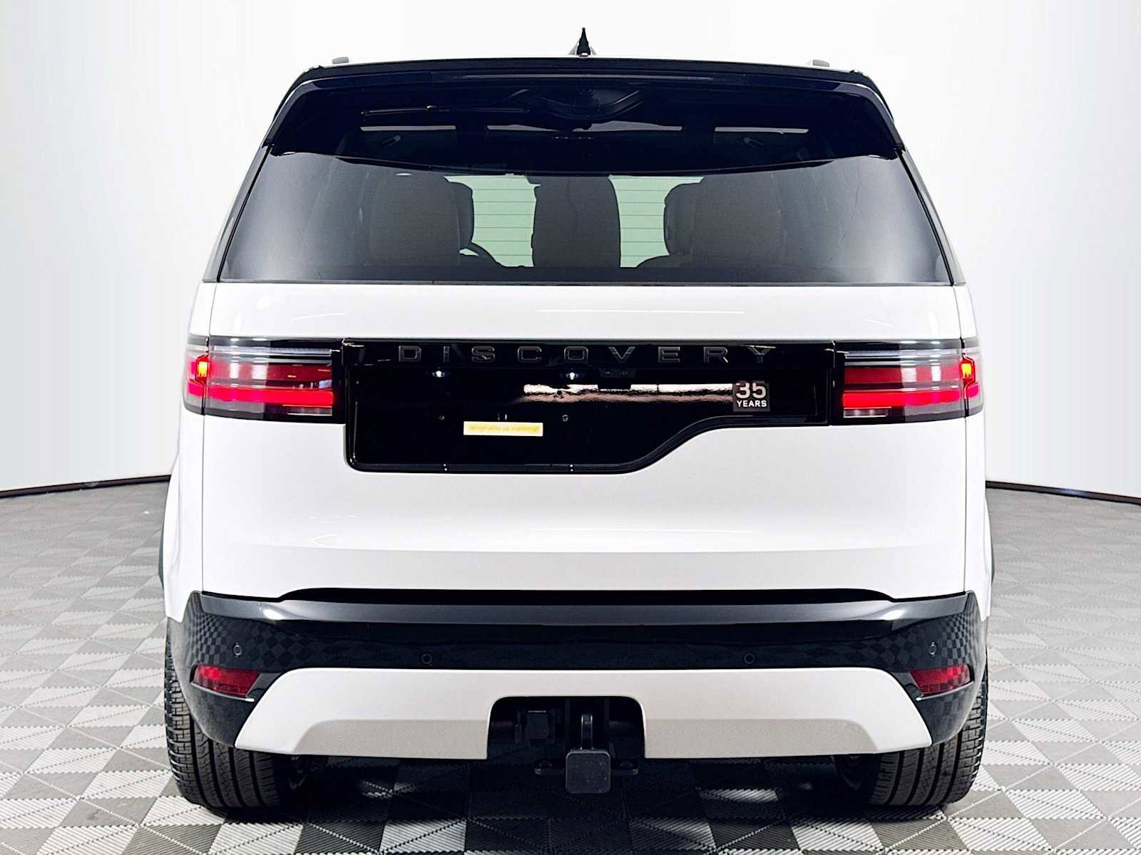 New 2025 Land Rover Discovery Dynamic SE AWD/4WD image 5