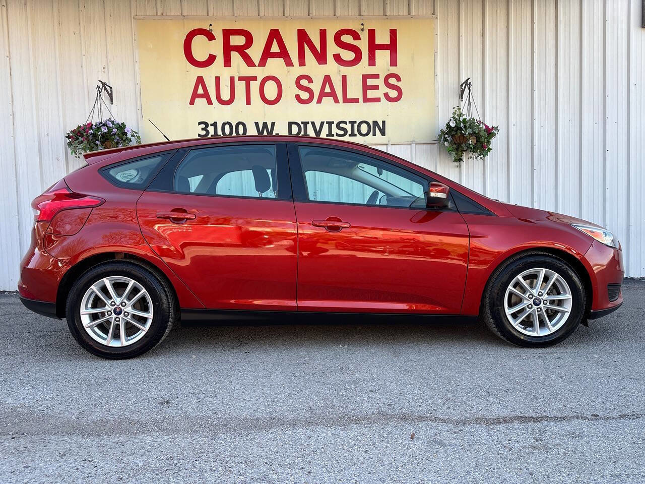 Used 2018 Ford Focus SE w/ Cold Weather Package image 6