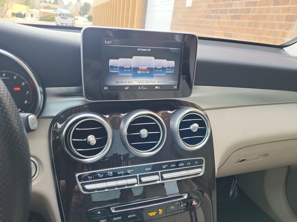 Certified 2019 Mercedes-Benz GLC 300 4MATIC image 16