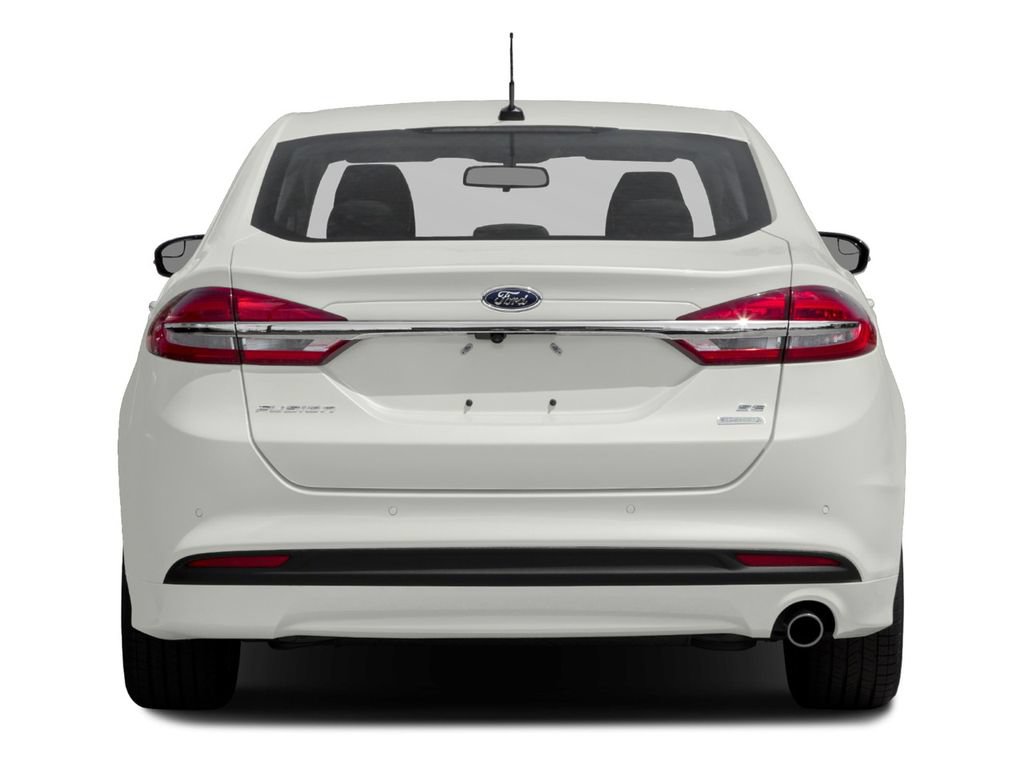Used 2018 Ford Fusion SE w/ Fusion SE Technology Package FWD image 6