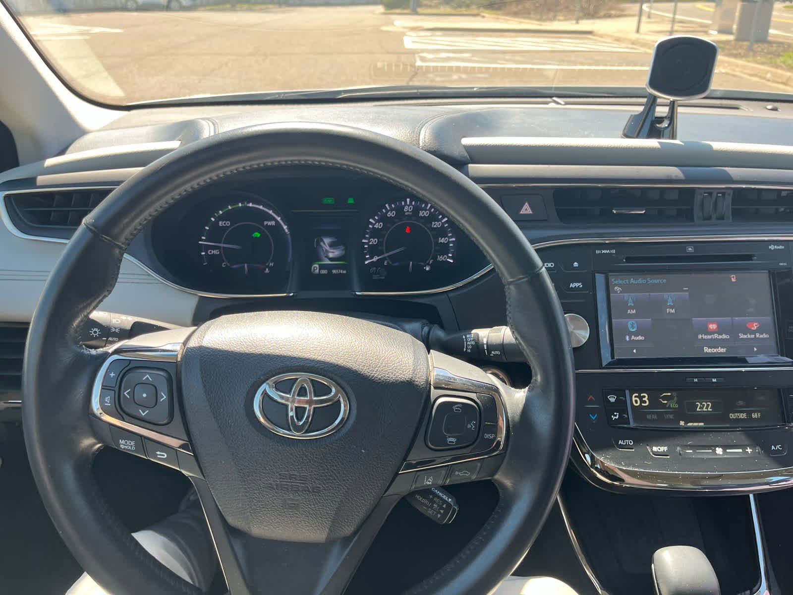 Used 2016 Toyota Avalon Limited w/ Toyota Safety Sense Package FWD image 11