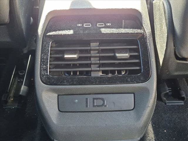 Used 2021 Volkswagen ID.4 Pro RWD image 17