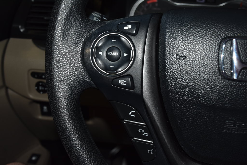 Used 2018 Honda Pilot EX image 9