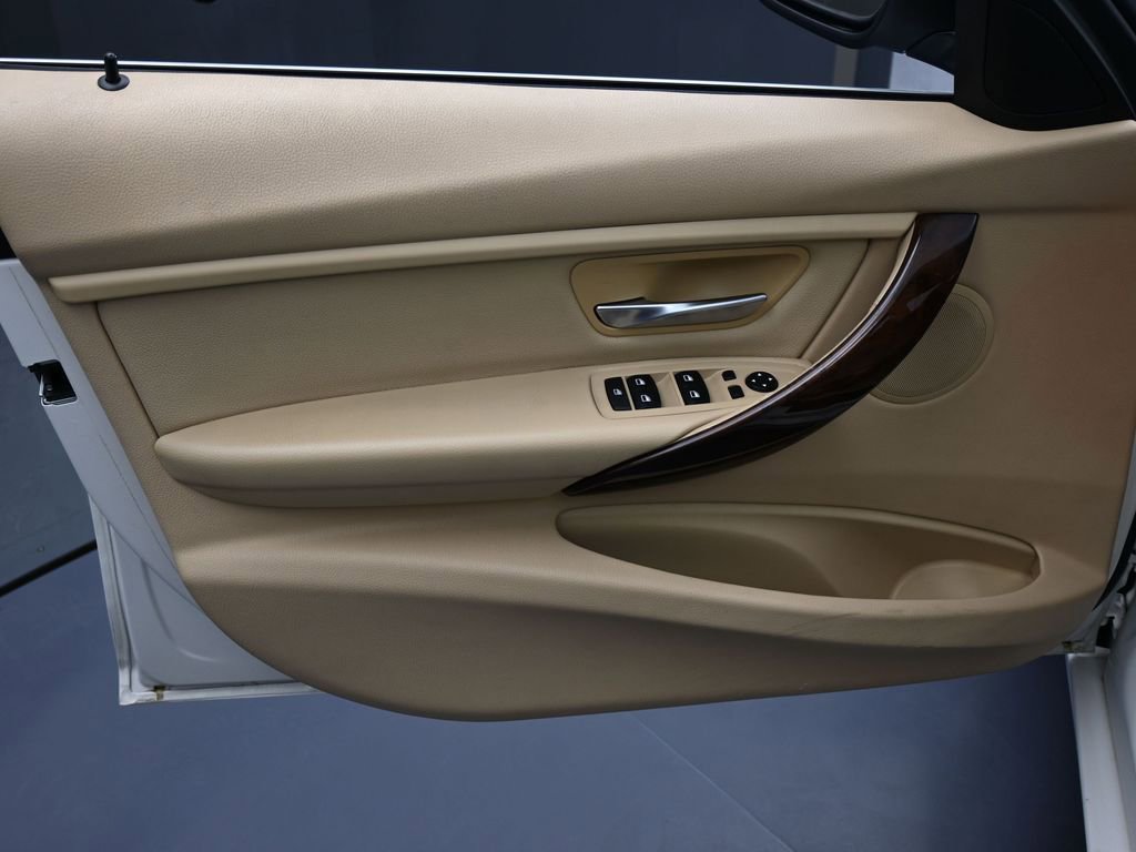 Used 2015 BMW 328i Sedan image 14