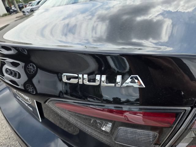 Used 2025 Alfa Romeo Giulia AWD w/ Veloce Package AWD image 14