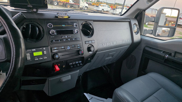 Used 2014 Ford F450 XL w/ Power Equipment Group image 13