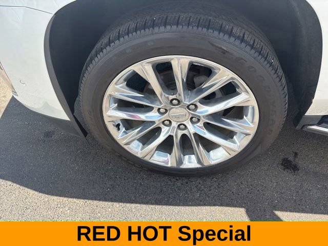 Used 2018 Cadillac Escalade ESV Luxury AWD/4WD image 46
