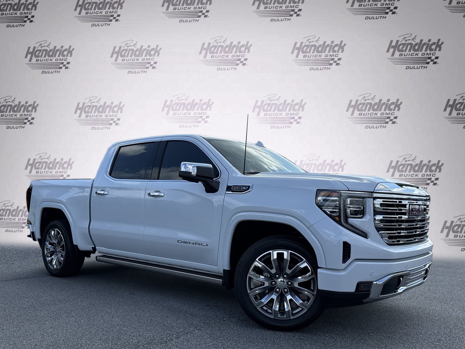 New 2026 GMC Sierra 1500 Denali w/ Denali Reserve Package AWD/4WD image 2