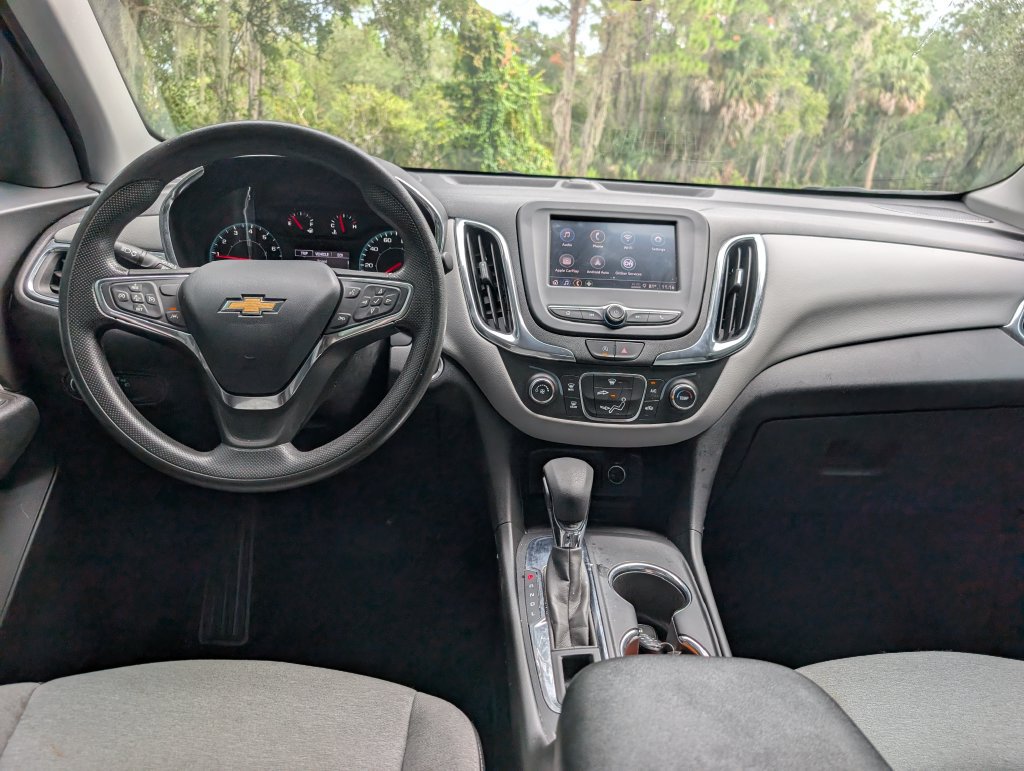Used 2024 Chevrolet Equinox LS w/ Driver Confidence II Package FWD image 11