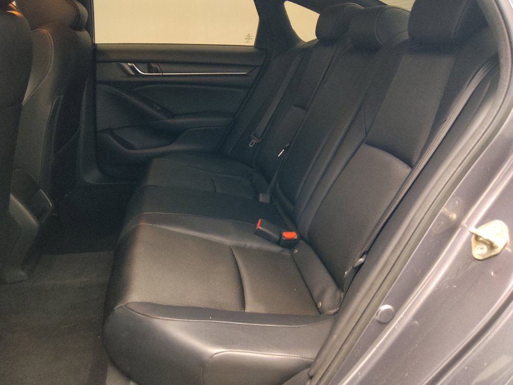 Used 2018 Honda Accord Sport image 18