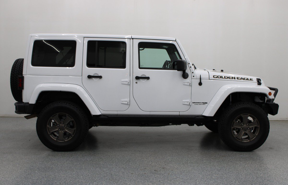 Used 2018 Jeep Wrangler Unlimited Sport AWD/4WD image 2