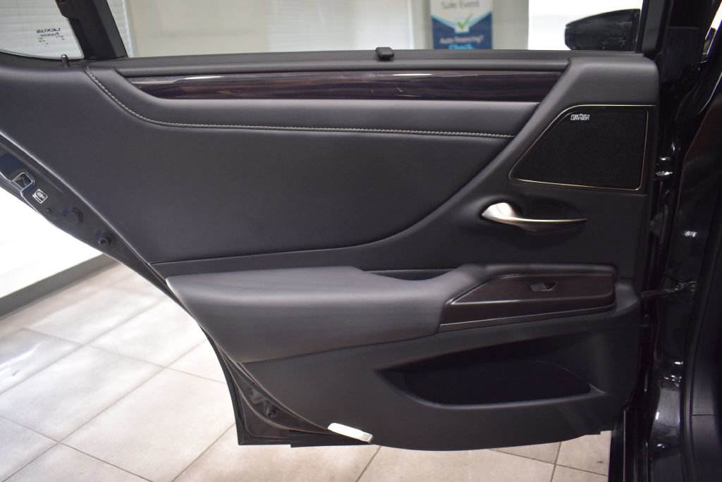 Used 2019 Lexus ES 350 Ultra Luxury image 12