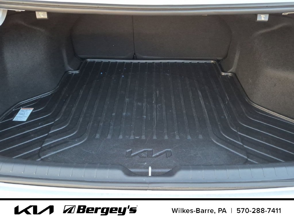 Certified 2025 Kia K4 EX FWD image 32