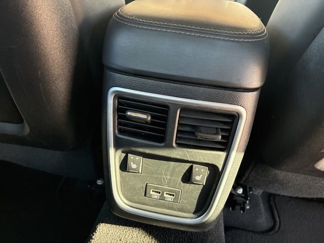 Used 2023 Chrysler 300 Touring L w/ Comfort Group image 14