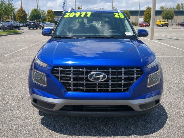 Used 2025 Hyundai Venue SEL FWD image 9