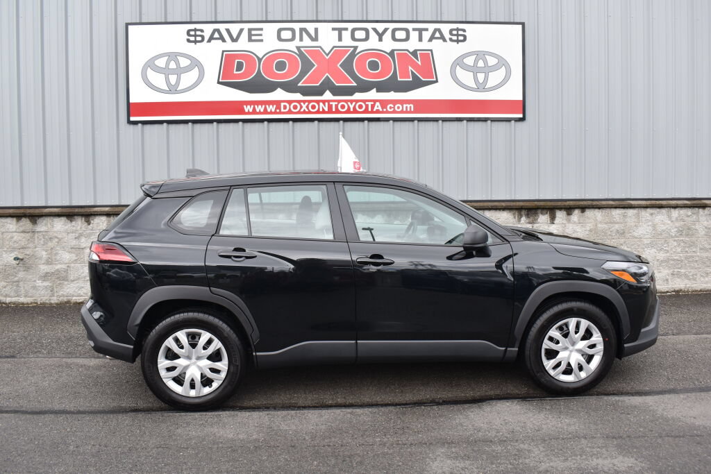 Certified 2026 Toyota Corolla Cross L AWD/4WD image 8