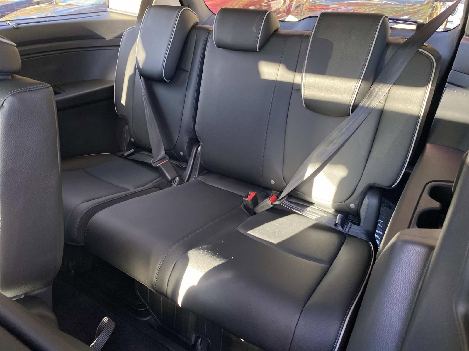 New 2026 Honda Odyssey Touring image 8