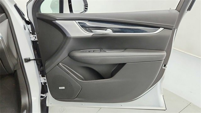 Certified 2024 Cadillac XT5 Premium Luxury w/ LPO, Floor Liner Package image 23