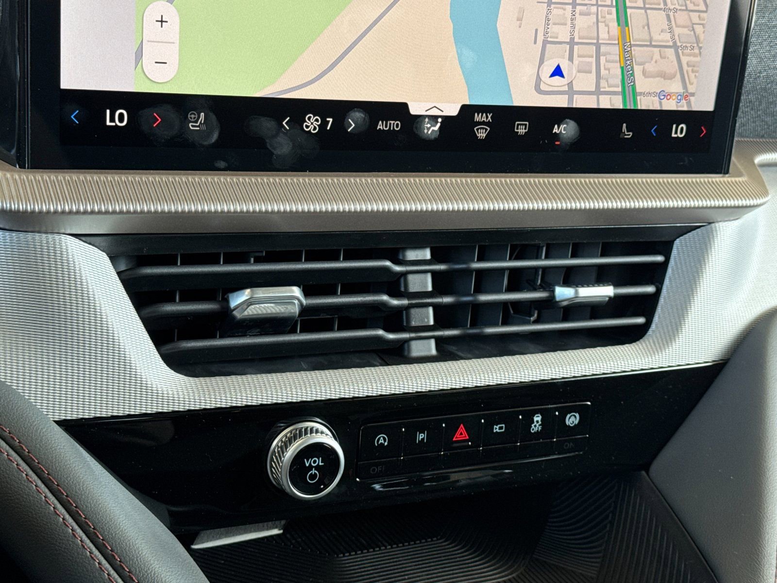 New 2026 Ford Explorer Active w/ Active Comfort Package image 22