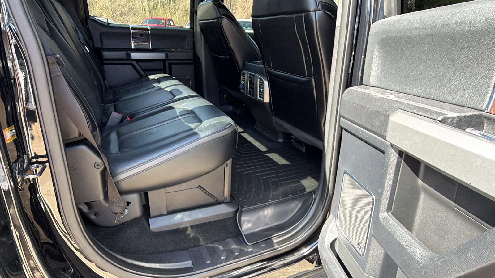 Used 2017 Ford F250 Platinum w/ Platinum Ultimate Package image 20