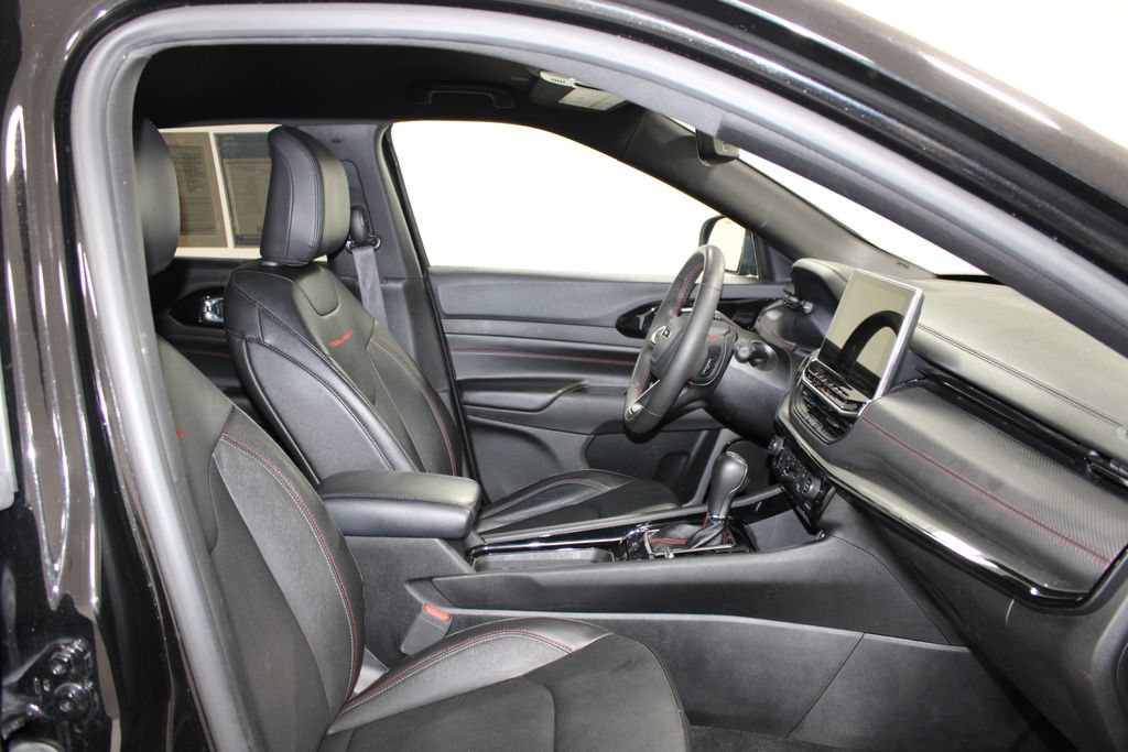 Used 2024 Jeep Compass Trailhawk AWD/4WD image 22