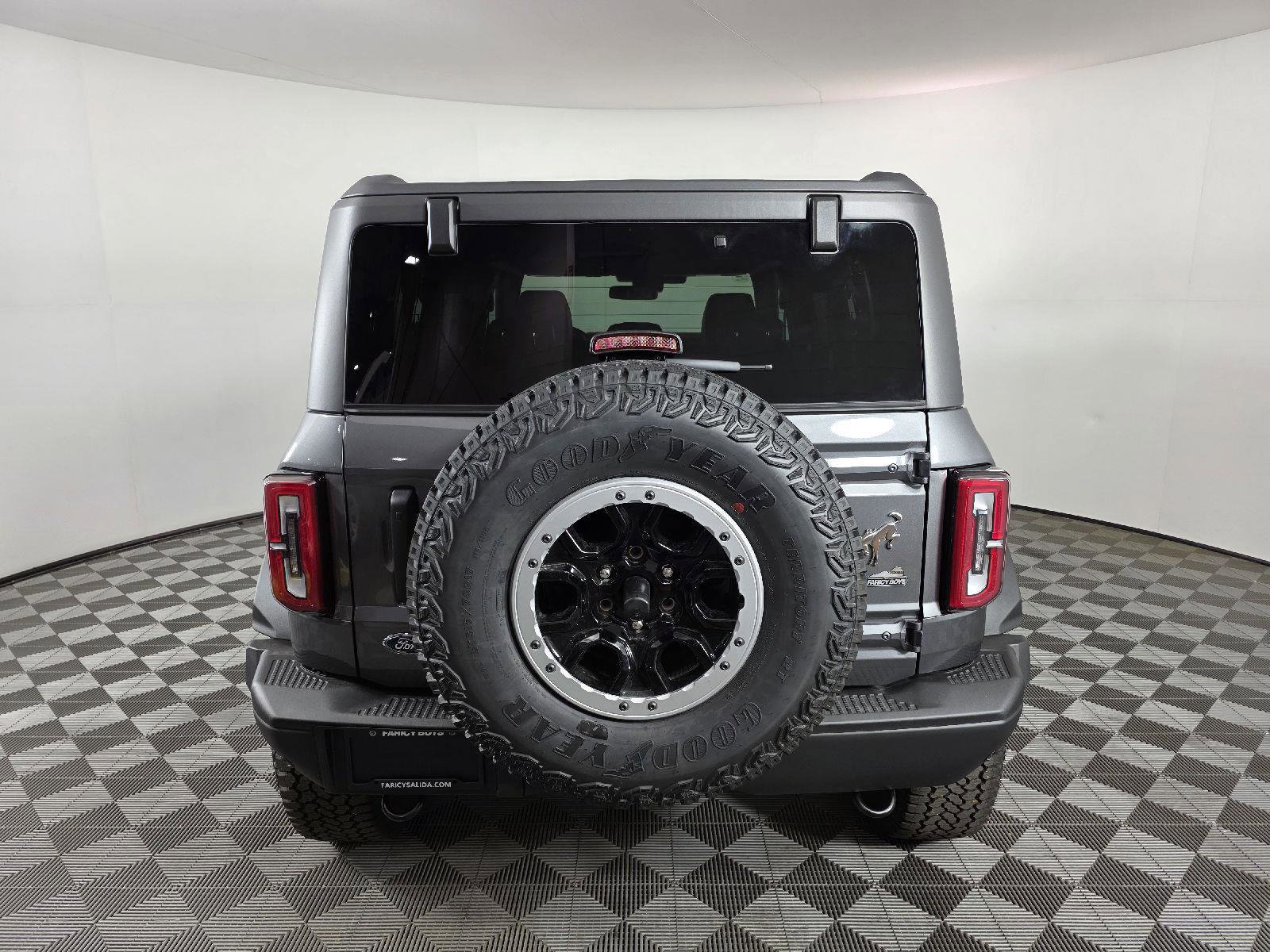 Used 2025 Ford Bronco Badlands image 4