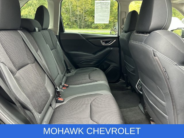 Used 2023 Subaru Forester Premium AWD/4WD image 28