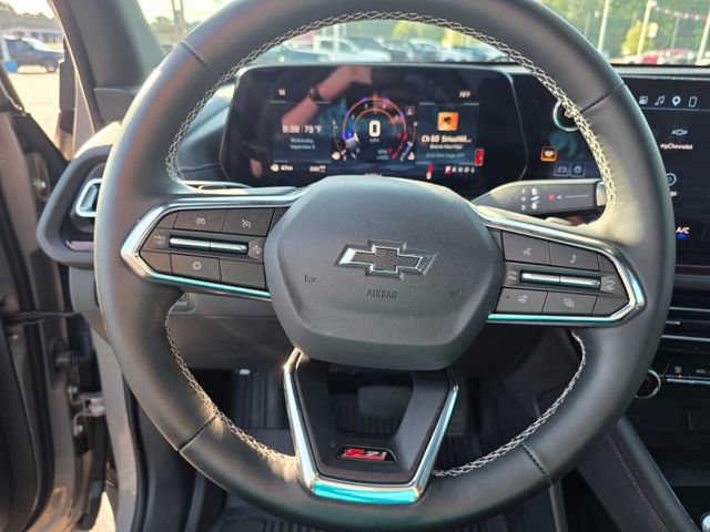 Used 2026 Chevrolet Traverse Z71 w/ LPO, Floor Liner Package AWD/4WD image 29